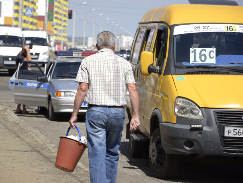 Юнец на иномарке наехал на 58-летнего пешехода в Волжском