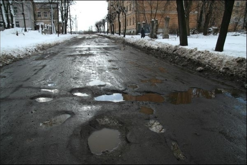 В Волгоградской области за три года на дороги потратят 18,6 миллиардов рублей