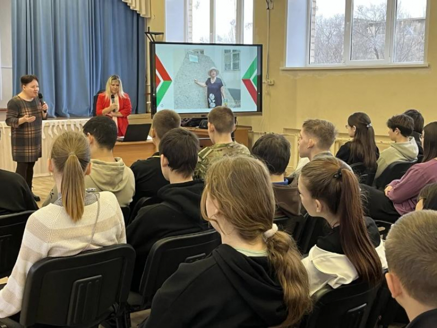 Летопись продолжается: школьники Волжского знакомятся с наследием Тамары Башлыковой