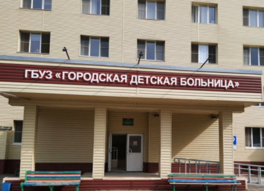 Почти 3 миллиона рублей выделили на ремонт рентгеновского кабинета в детской больнице в Волжском