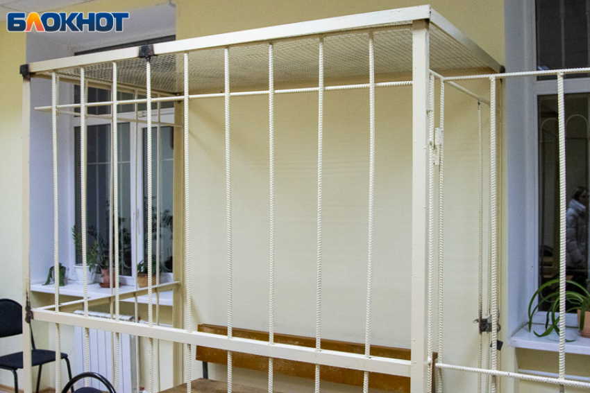 В Волгограде задержали мужчину в форме времен Третьего Рейха