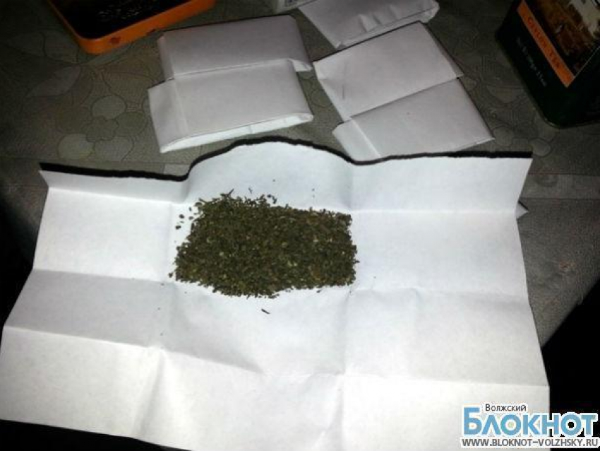 В Волгограде сотрудник Вооруженных Сил сбывал наркотики