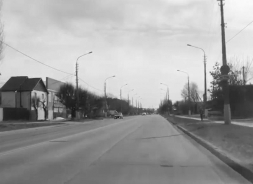 Полупустые улицы Волжского в первый день самоизоляции попали на видео