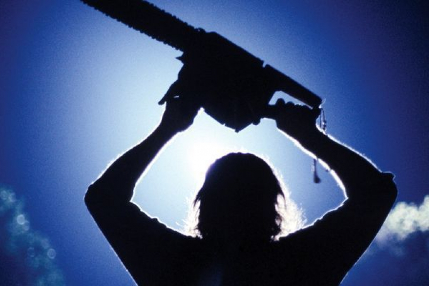 Волгоградец украл бензопилу у бывшего тестя и сдал ее в скупку