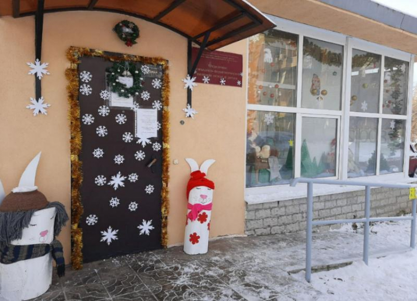 На городской новогодний смотр-конкурс в Волжском  поступают работы