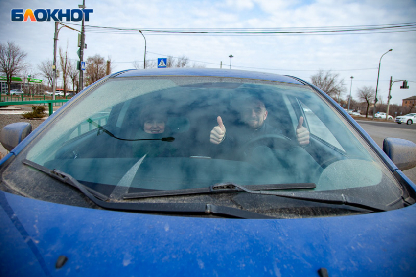 В Волжском начали реализацию проекта по введению платных парковок 