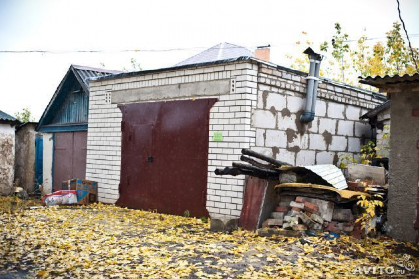 Пенсионерка из Волгоградской области скончалась после падения с крыши гаража