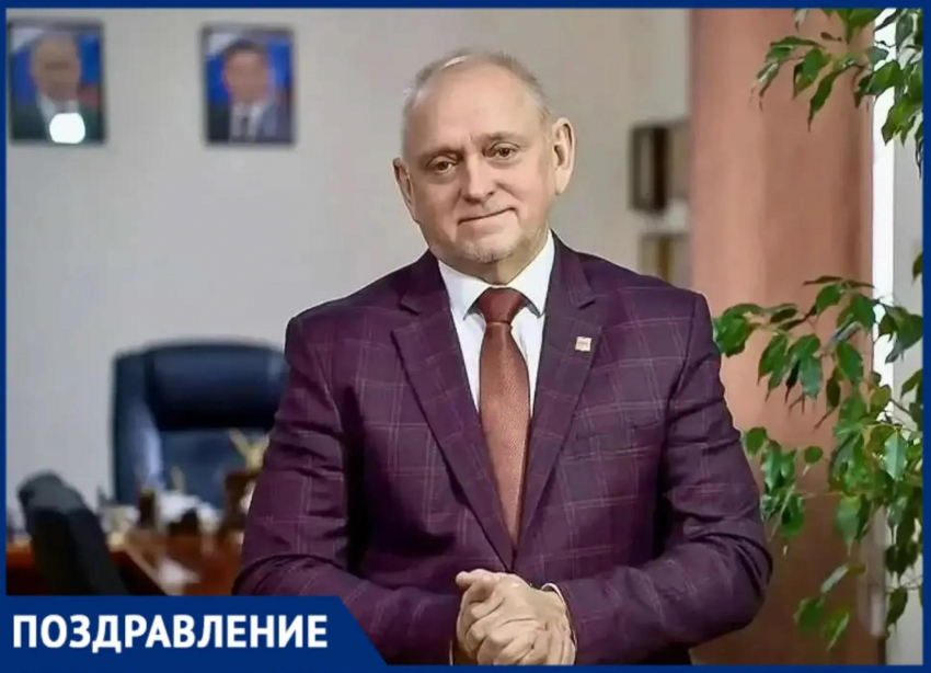 Игорь Воронин поздравил волжан с Днем России