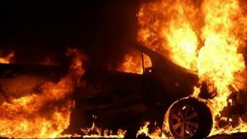 Под Волгоградом в иномарке заживо сгорел мужчина