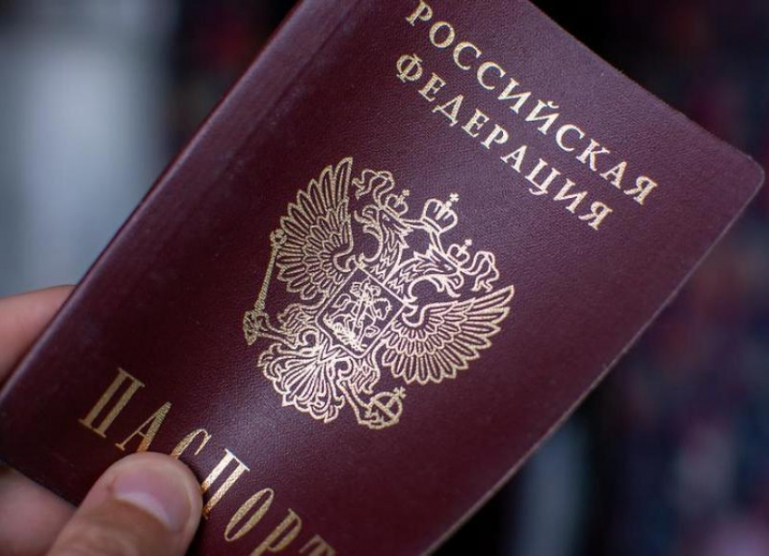 Волгоградке выдали паспорт с ошибкой в отчестве