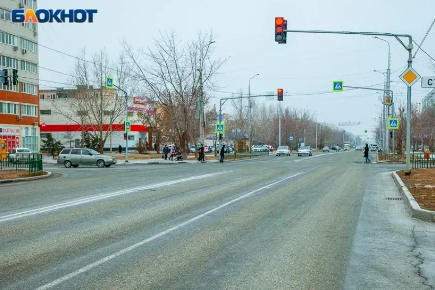 В Волжском изменят режим работы светофорах еще на трех перекрестках 