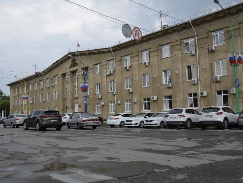 Активисты попросили губернатора региона проверить бюджет Волжского