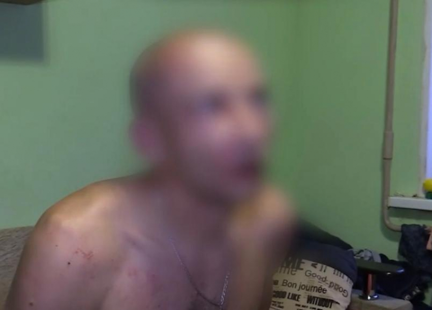 Тело с ножевыми ранениями нашли ночью на бульваре Профсоюзов в Волжском
