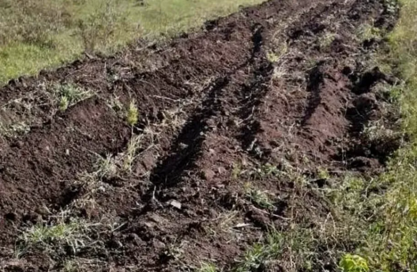 В Волжском обновляют противопожарные минерализованные полосы