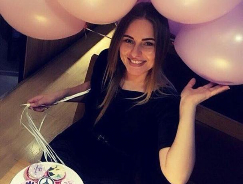 Таинственный поклонник поздравил волжанку Екатерину Лапшину с днем рождения