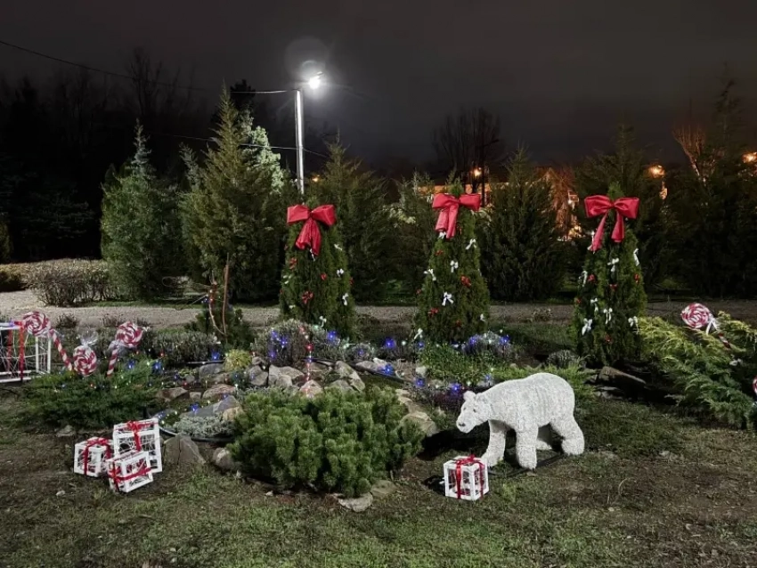 Как Дворец творчества «Русинка» в Волжском превратил обычную территорию в новогоднюю сказку? 