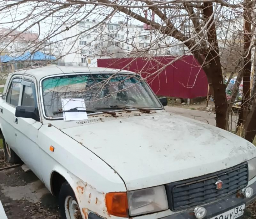 Брошенные автомобили в Волжском могут стать муниципальной собственностью