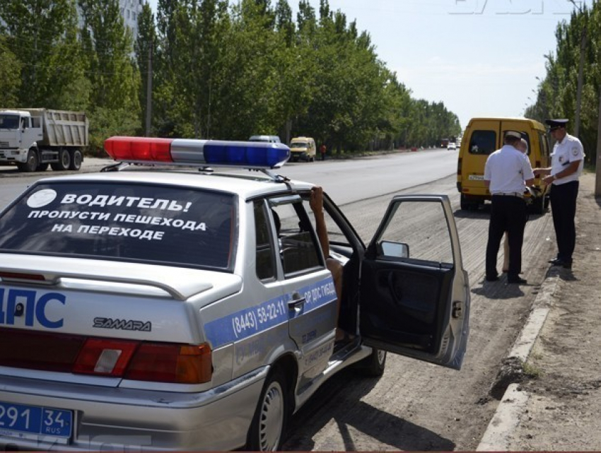 Два пассажира легковушек оказались в больнице после ДТП в Волжском