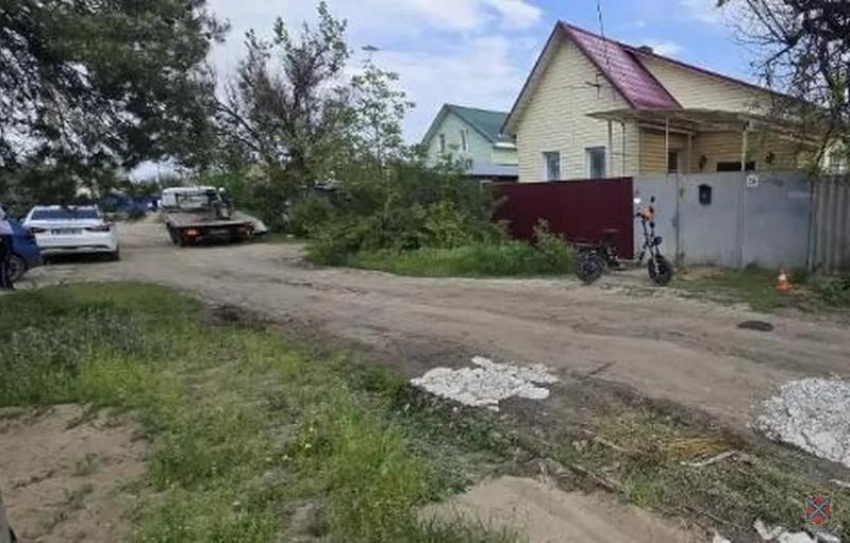 За праздник в Среднеахтубинском районе подросток перевернулся на мотоцикле, а девочка на электровелосипеде сбила пешехода