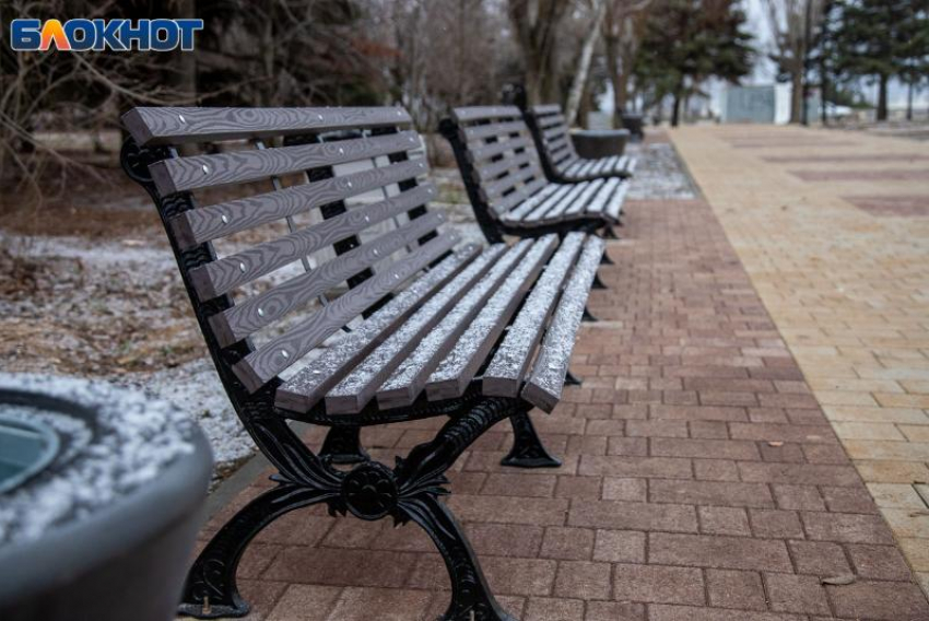0 градусов и снег: погода в Волжском