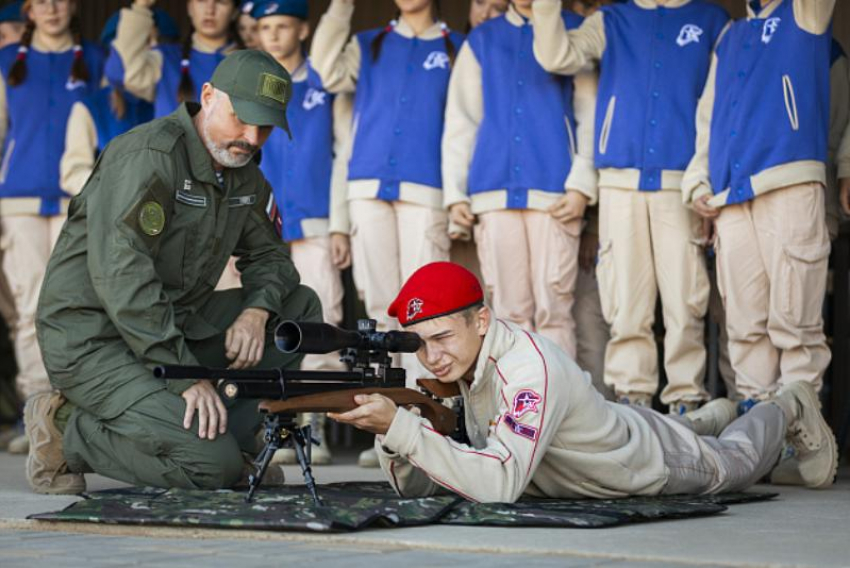Под Волжским «Авангард» готовит молодых стрелков — от пневматики до SCATT‑тренажеров