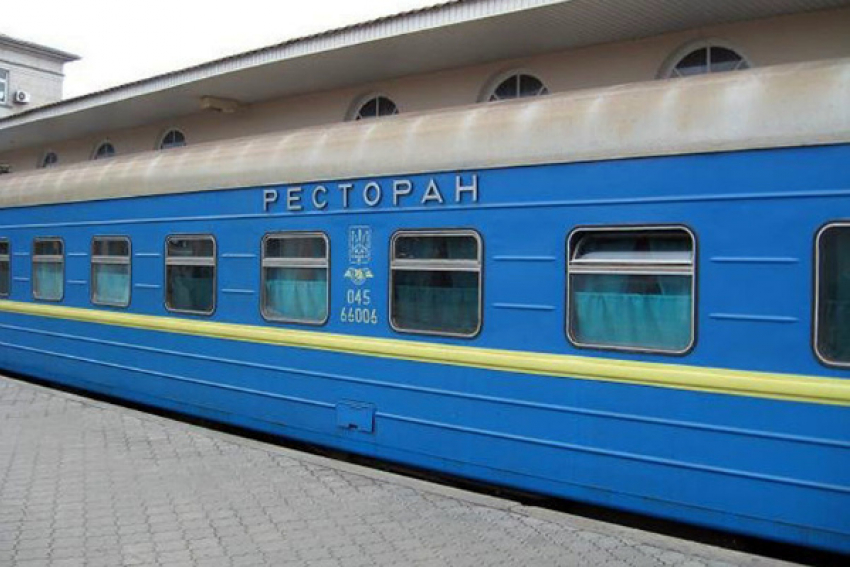Начальник вагона-ресторана поезда «Волгоград - Москва» украл у пьяного пассажира полмиллиона