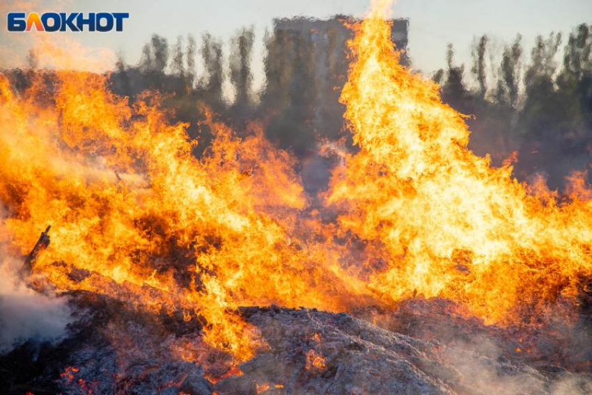 Слишком жаркая баня в Волжском завершилась пожаром