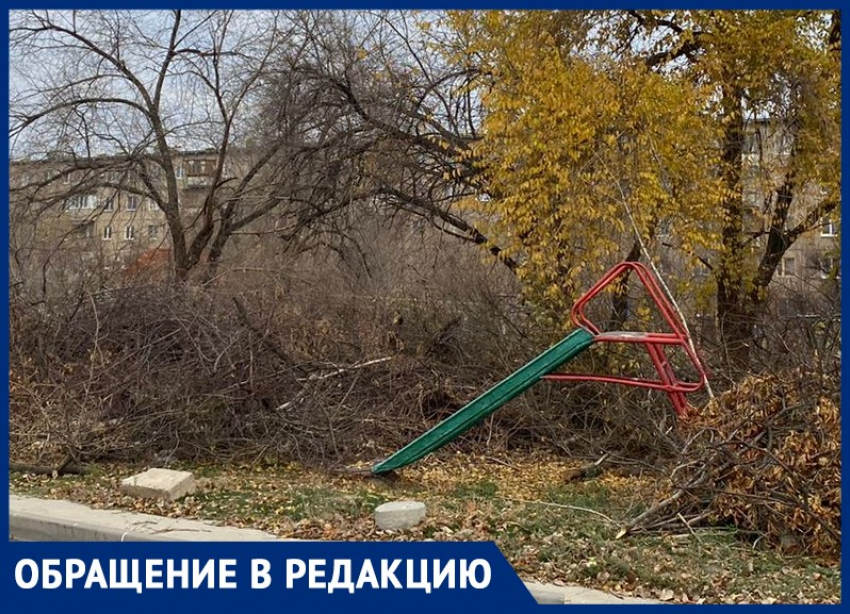 Двор превращается в свалку: жительница Волжского рассказала о 16 микрорайоне