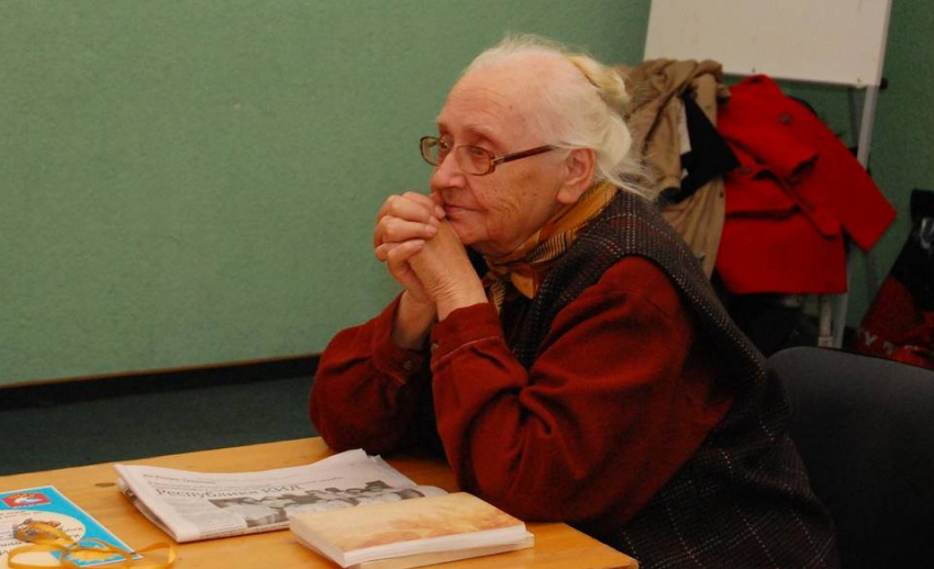 В Волжском ушла из жизни легендарный руководитель КИДа Ольга Безбородова