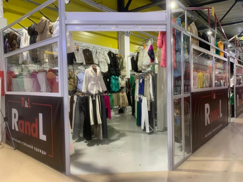 Пора обновлять гардероб! Закупись на зиму всей семьей в одном месте