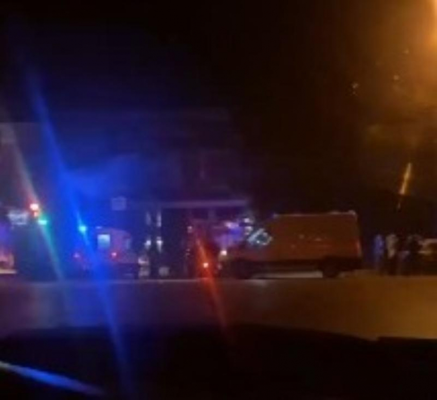 Пять человек в больнице: пьяный водитель на ВАЗе протаранил такси у ТЦ в Волжском