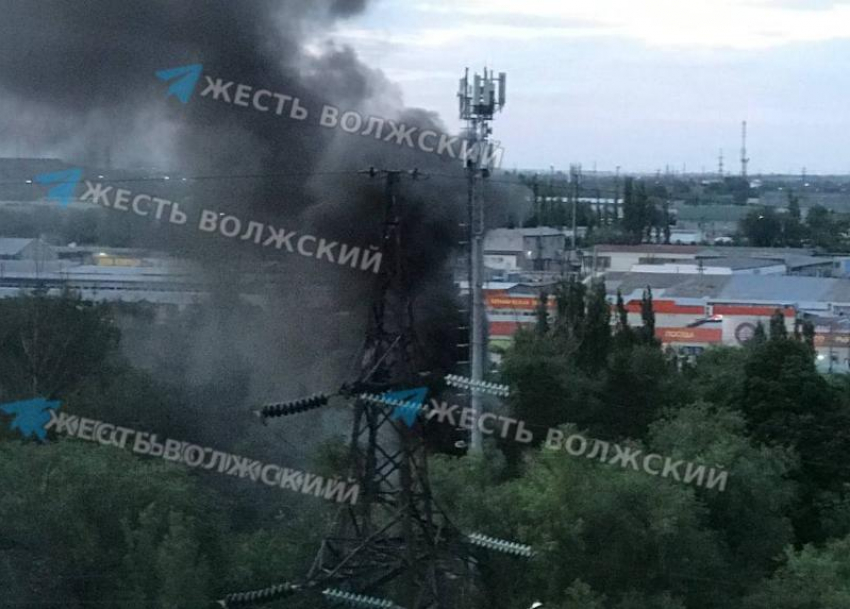 Вышка сотовой связи сгорела в Волжском