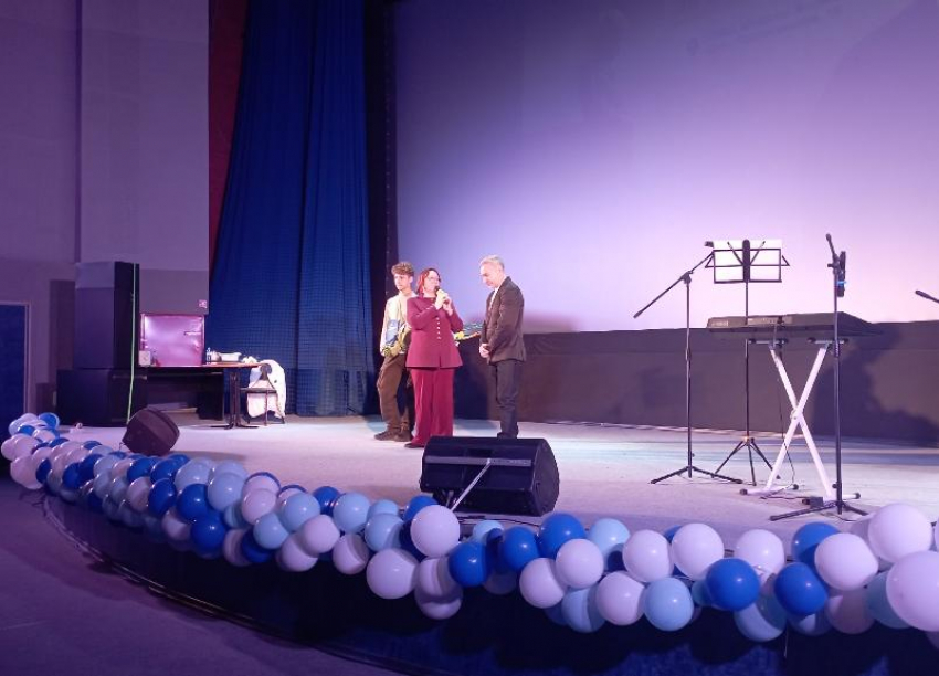 Актёр Николай Перминов выступил перед подростками из волжских соцучреждений 