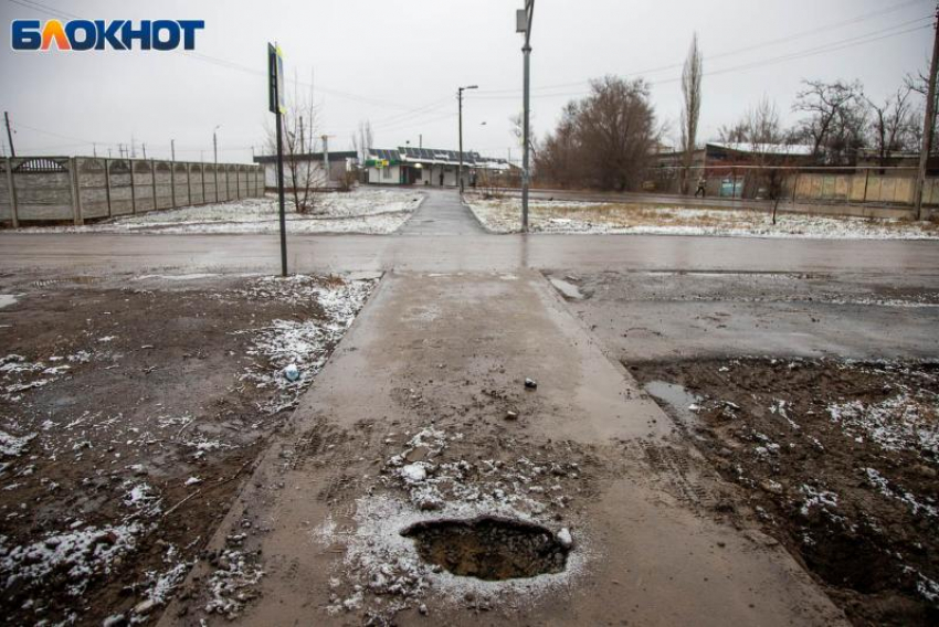 Почти 20 миллионов рублей потратят на ремонт тротуаров и пешеходных дорожек в Волжском
