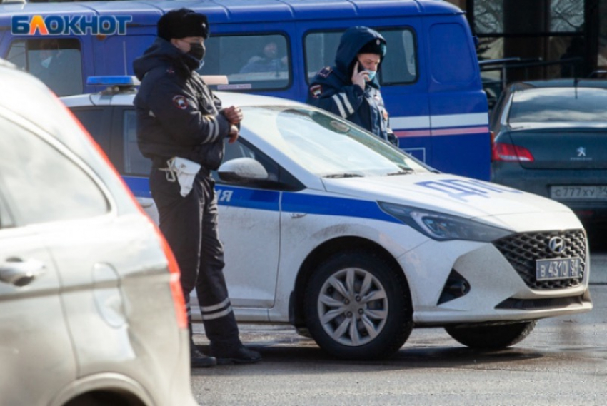 В Волжском на пешеходном переходе у оптовой базы сбили 51-летнюю женщину