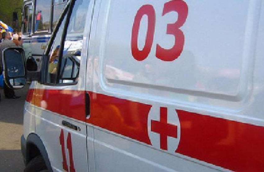 В Волгограде иномарка столкнулась со «скорой", едущей на вызов