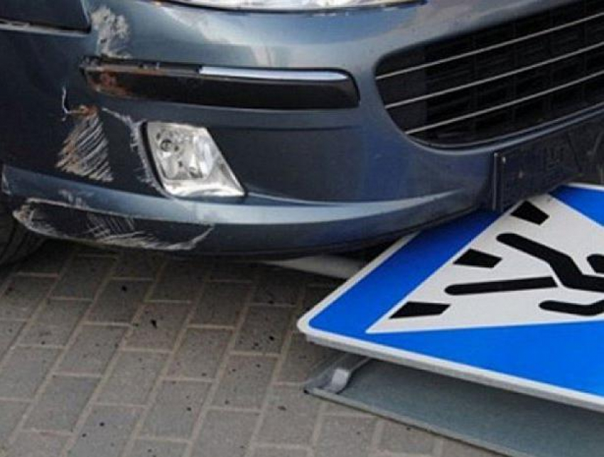Автомобилист наехал на пешехода на «зебре» в Волжском