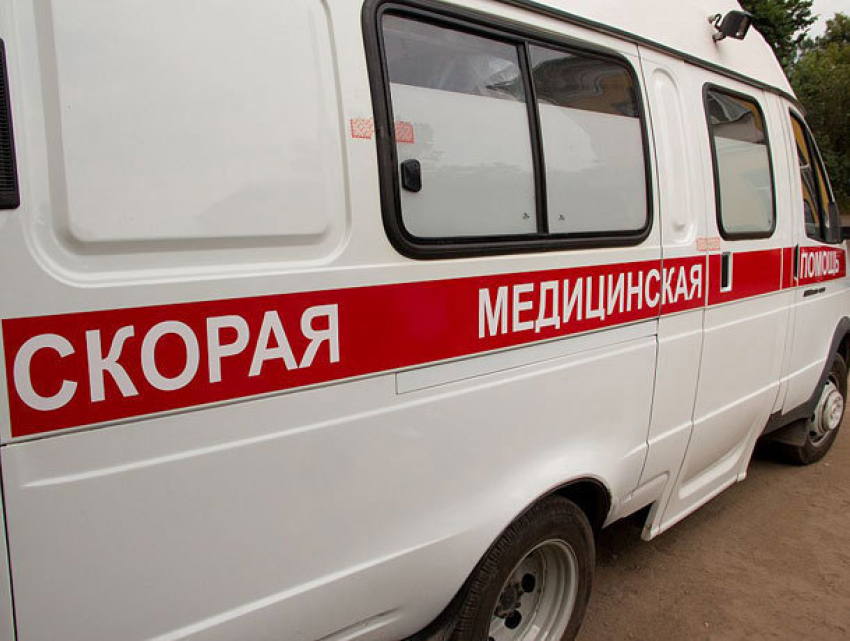 Еще одна бабушка, переходящая дорогу по «зебре», попала под колеса иномарки в Волжском