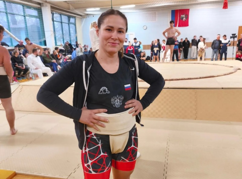 Вице-чемпионка России по дзюдо Диана Джигарос из Волжского попробовала себя в сумо