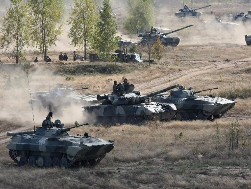  Учения военных в Волжском похвалили в Минобороне