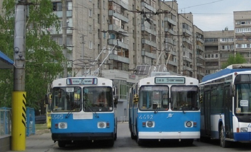 На Спартановке в троллейбусе скончался 78-летний пенсионер