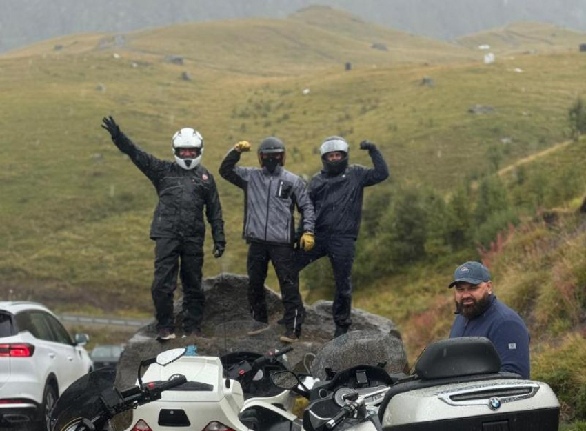 Волжские коммерсанты закрыли мотосезон ярким путешествием в Геленджик