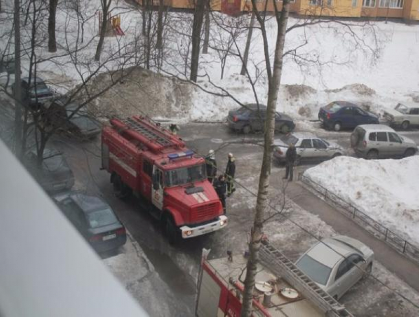 Таранить припаркованные во дворах автомобили могут разрешить волжским пожарным