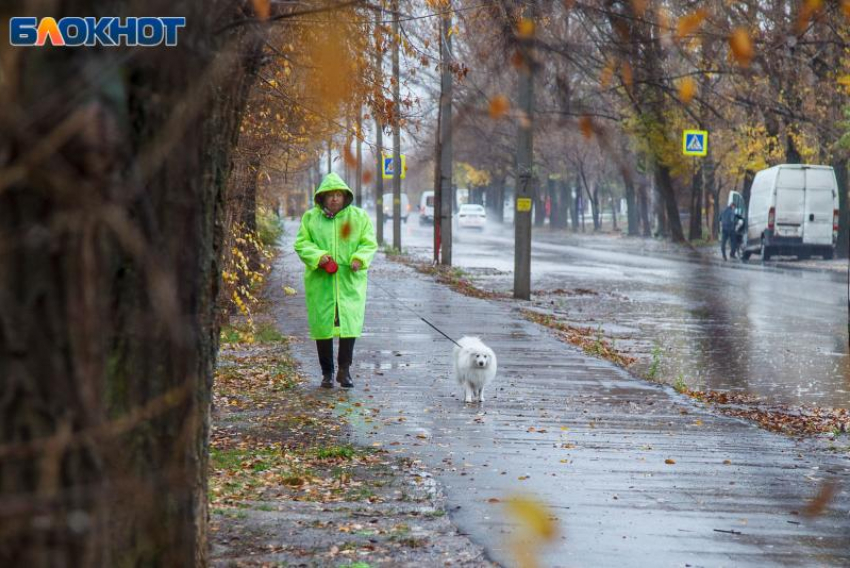 Недельные затяжные дожди и ливни начались в Волжском