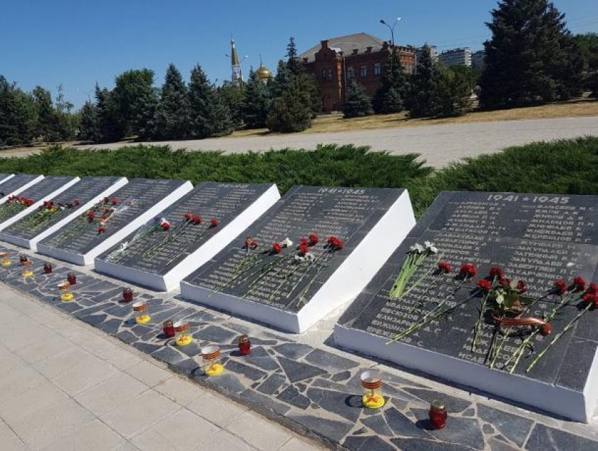 Волжане почтят память жертв бомбардировки Сталинграда
