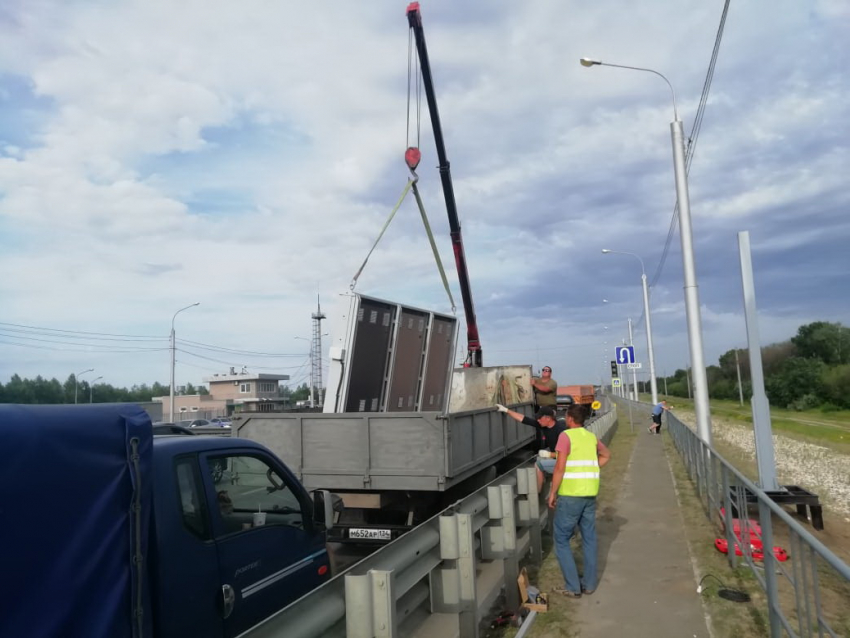 На посту весогабаритного контроля перед ГЭС автомобили взвесят автоматически