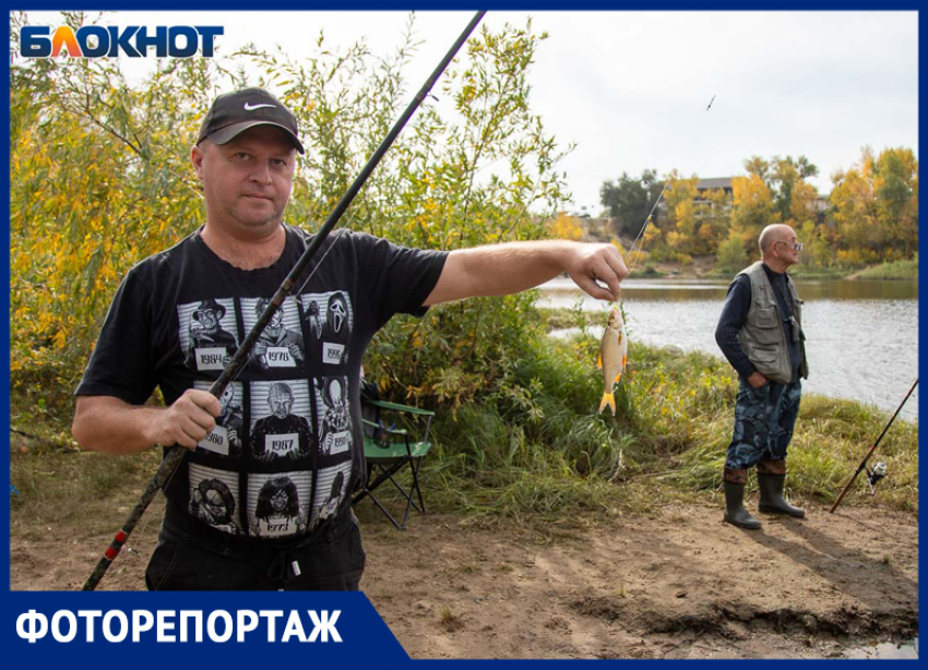 Золотая осень на берегу Ахтубы: как Волжский наслаждается тёплыми выходными. Фоторепортаж