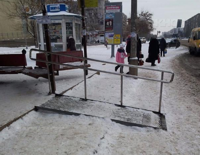 Нарушители переделают нелепые пандусы в Волжском за свой счет