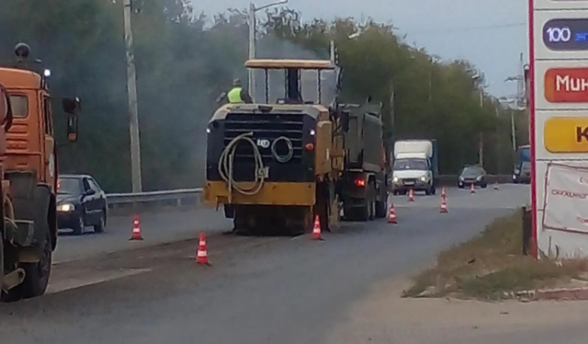 В Волжском дополнительно отремонтируют два дорожных объекта