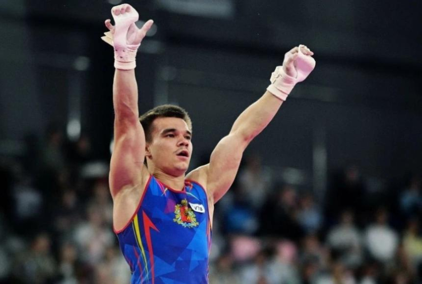 Волжанин Алексей Усачёв завоевал серебро чемпионата Европы по спортивной гимнастике